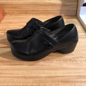 Black Dansko Shoes